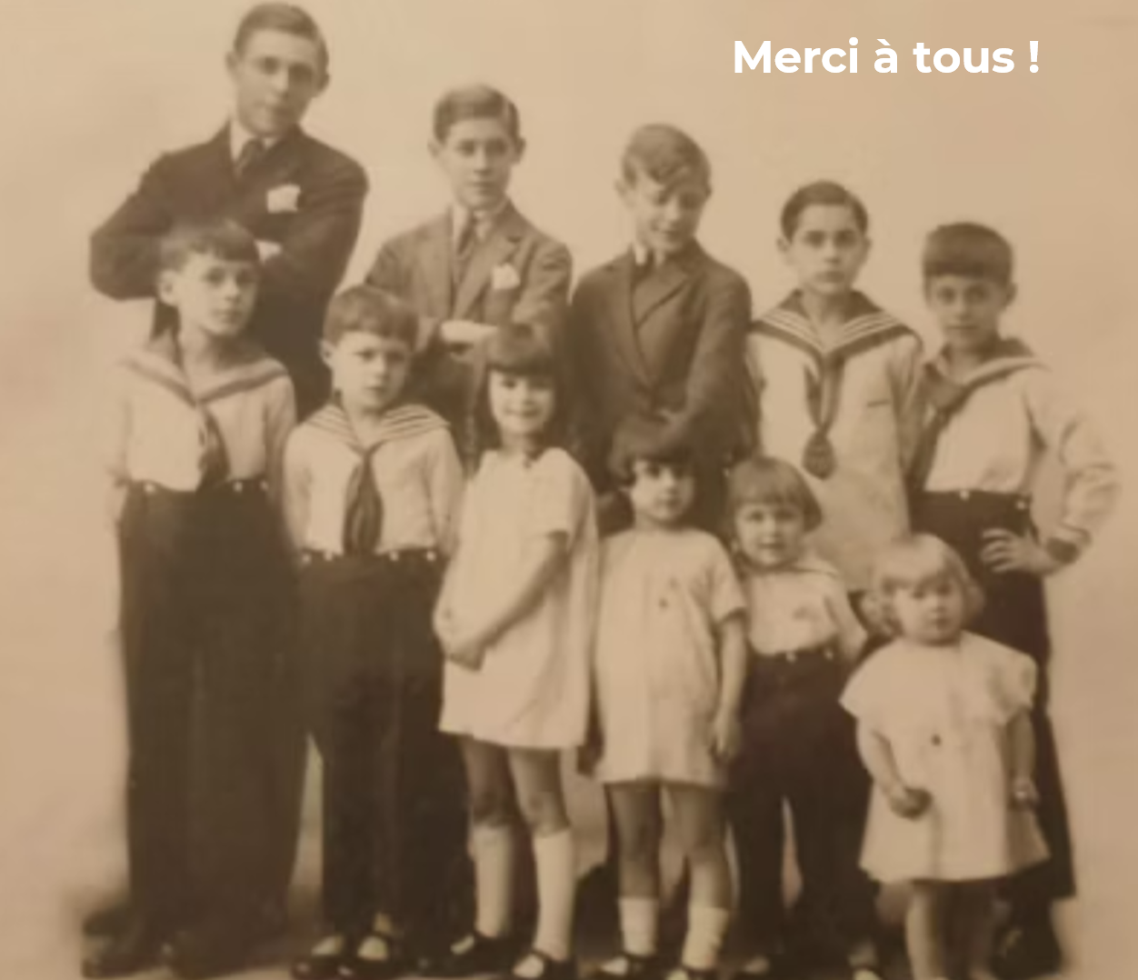 Photo sépia des 11 frères et sœurs Joly enfants